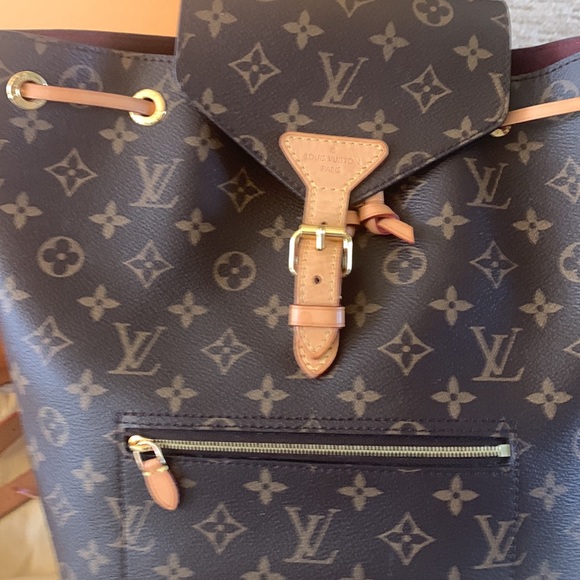 Louis Vuitton Montsouris Monogram Backpack Travel Set - Picture 6 of 16